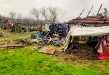 Casă mistuită de flăcări la Pâncota