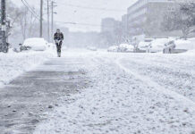 Cod galben de burniță și polei în zone din șapte județe