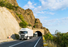 Transportatorii de mărfuri arădeni susțin că au început să boicoteze benzinăriile austriece