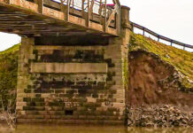 Probleme la podul peste Criș din comuna Șicula