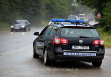 Doi bărbaţi cercetaţi pentru că au încercat să scoată ilegal din ţară 19 cetățeni străini