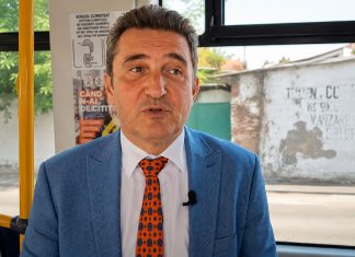 Călătorii cu tramvaiul și autobuzul din Arad vor avea acces instant la mii de documente și publicații digitale