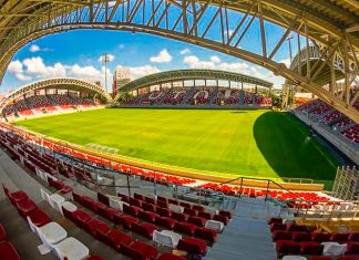Corvinul joacă la Arad în Superligă. Clubul a pus în vânzare bilete și abonamente